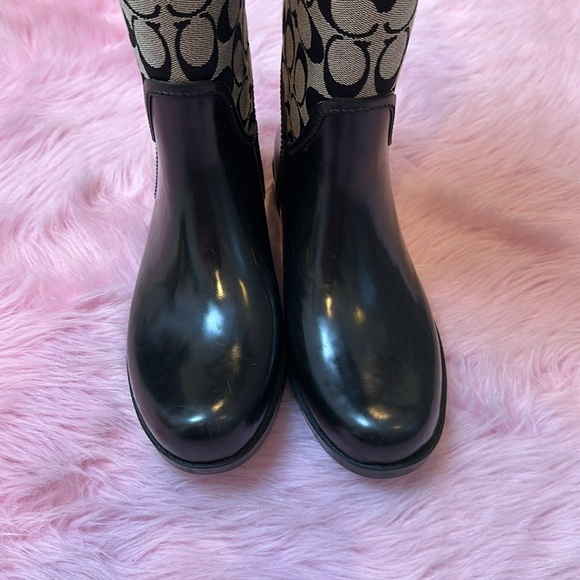 Coach black & gray monogram rain boots size 7 - Picture 2 of 6